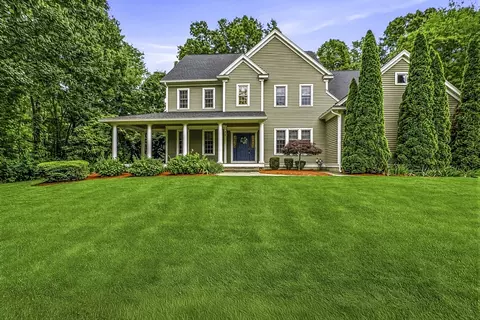 4 Edward Dunn Way, Westborough, MA 01581