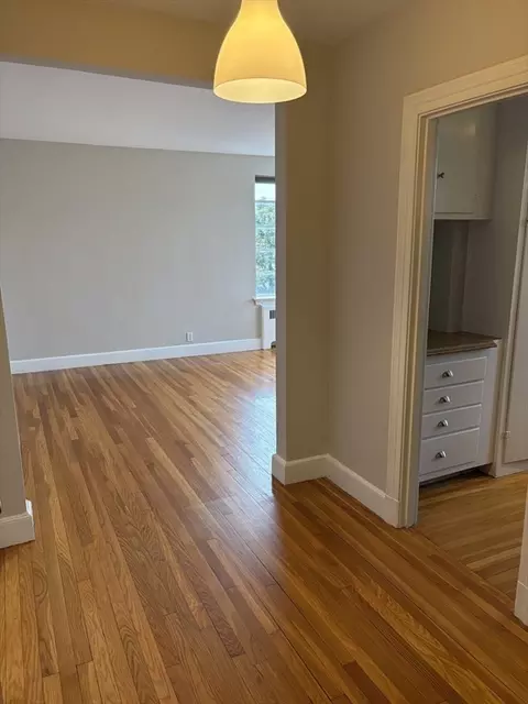 93 Strathmore Rd #10, Boston, MA 02135