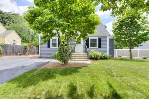 10 Ridgewood Rd, Worcester, MA 01606
