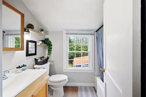 15 Lucerne Rd, Springfield, MA 01119 photo 12