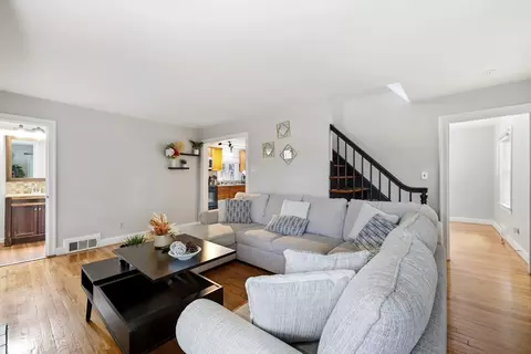 15 Lucerne Rd, Springfield, MA 01119 photo 7