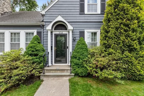 Exterior - 304 Lowell St, Reading, MA 01867 photo 3 of 10