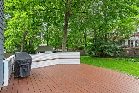 Exterior - 304 Lowell St, Reading, MA 01867 photo 8 of 10
