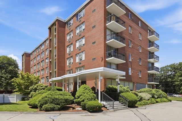 20 Hammond Pond Pkwy #201, Newton, MA 02467
