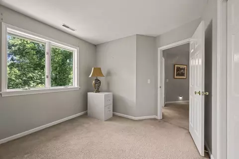 Bedroom - 78 Hammersmith Dr, Saugus, MA 01906 photo 4 of 9
