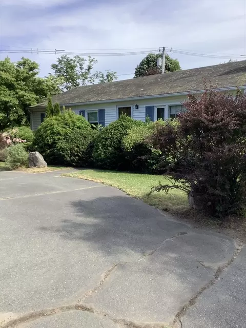 236 Maple St, Danvers, MA 01923