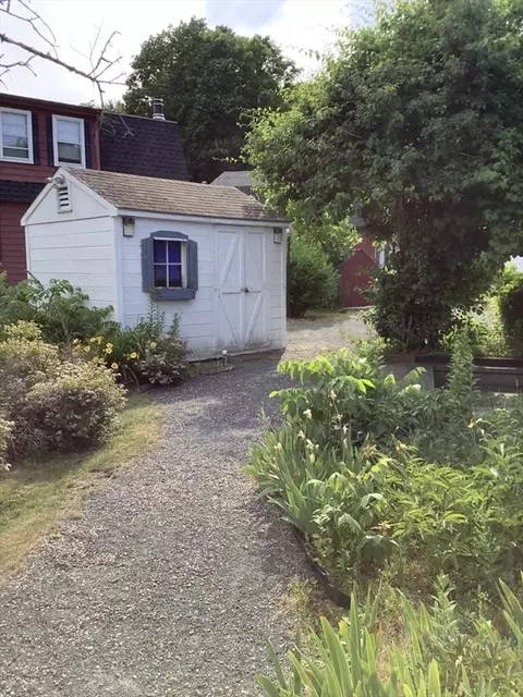 236 Maple St, Danvers, MA 01923 photo 8