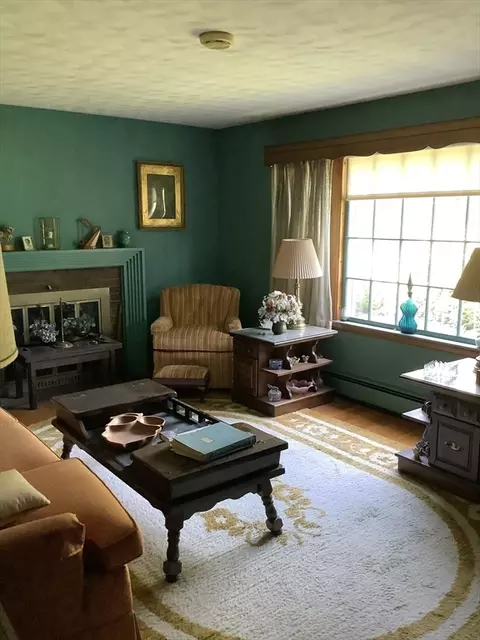 236 Maple St, Danvers, MA 01923 photo 5