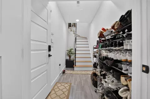 Entry Way - 8 Mill Rd, Rowley, MA 01969 photo 5 of 5