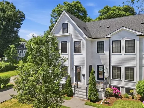 21 Chickatawbut St #1, Dorchester, MA 02122