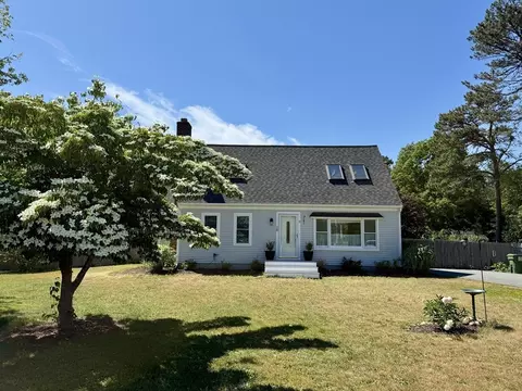 18 Jody Ln, Forestdale, MA 02644
