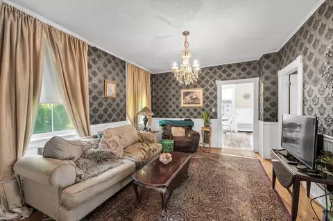 Living - 415 Maple St, Springfield, MA 01105 photo 1 of 5
