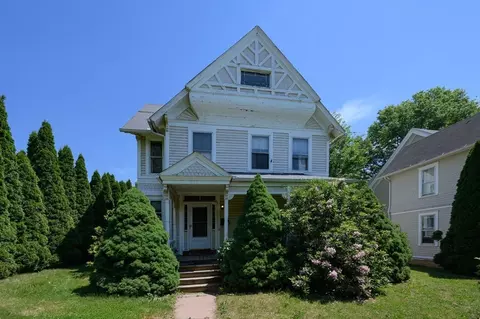 Exterior - 415 Maple St, Springfield, MA 01105 photo 4 of 6