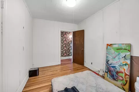 Bedroom - 415 Maple St, Springfield, MA 01105 photo 4 of 4