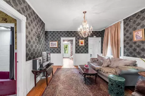 Living - 415 Maple St, Springfield, MA 01105 photo 3 of 5