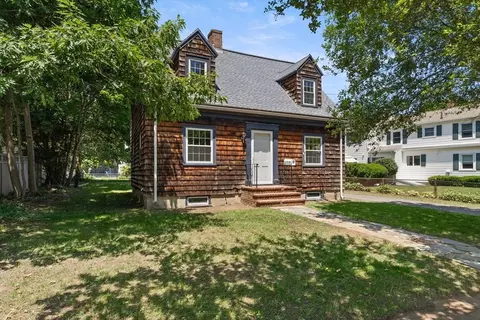 10 Pearl Street Ext, Beverly, MA 01915