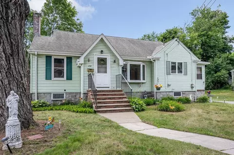 20 Oak Knoll Ave, Chelmsford, MA 01824