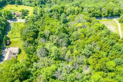 2 Petersham Rd # E, Hardwick, MA 01082 photo 2