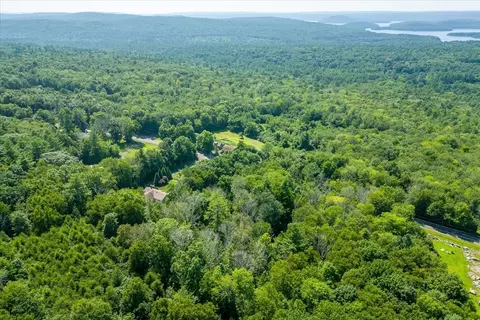 2 Petersham Rd # E, Hardwick, MA 01082 photo 3
