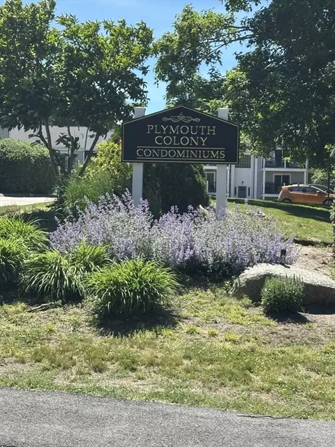 3 Chapel Hill Dr #11, Plymouth, MA 02360
