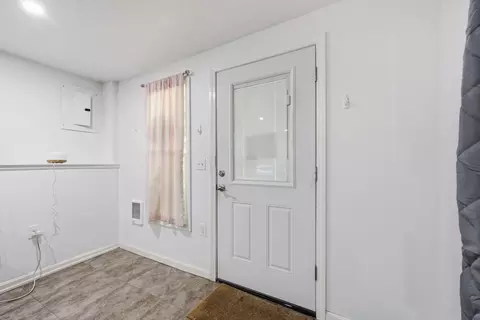 Entry Way - 93 Beaver Lake Rd, Ware, MA 01082 photo 3 of 3