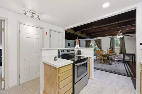 Entry Way - 93 Beaver Lake Rd, Ware, MA 01082 photo 2 of 3