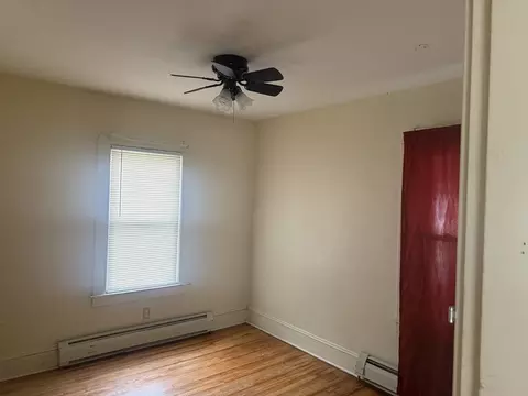 Bedroom - 80 Newhall St, Springfield, MA 01109 photo 2 of 2