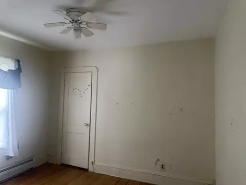 Bedroom - 80 Newhall St, Springfield, MA 01109 photo 1 of 2