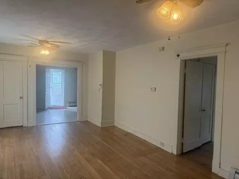 Living - 80 Newhall St, Springfield, MA 01109 photo 2 of 5
