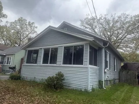 Exterior - 80 Newhall St, Springfield, MA 01109 photo 2 of 4