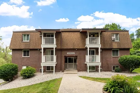 15 Wildwood #B19, Dracut, MA 01826