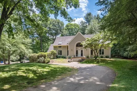 375 Atherton St, Milton, MA 02186