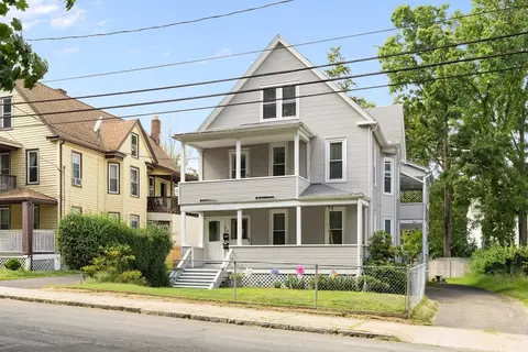 89-91 Hitchcock St, Holyoke, MA 01040
