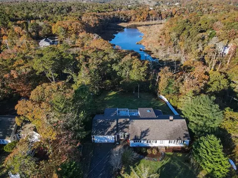 65 Captain Kendrick Dr, Chatham, MA 02633