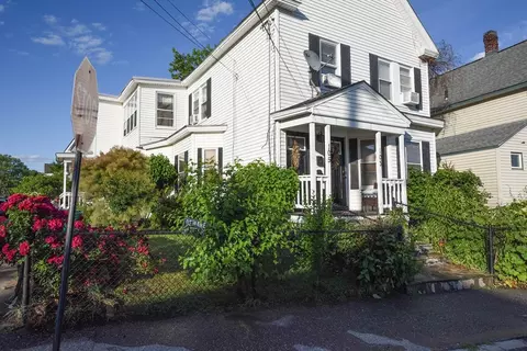 103 Dalton St, Lowell, MA 01850
