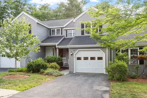 31 Bridle Cross Rd #31, Fitchburg, MA 01420