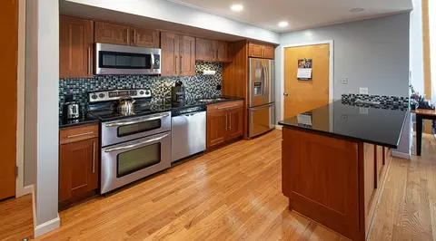 351 Pleasant St #11, Northampton, MA 01060