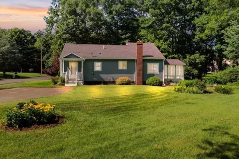 19 Mcdonald Rd, Wilmington, MA 01887
