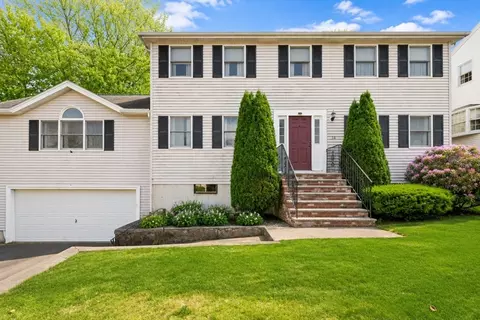36 Emerald Dr, Lynn, MA 01904