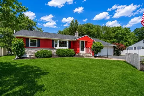 11 Sunset Dr, Easton, MA 02334