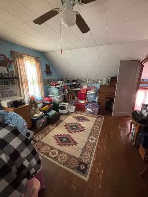 Bedroom - 148 Hamlet St, Fall River, MA 02724 photo 2 of 3