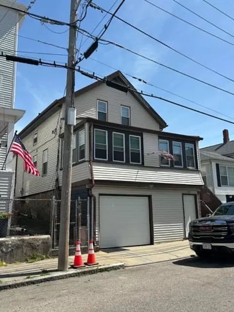 148 Hamlet St, Fall River, MA 02724