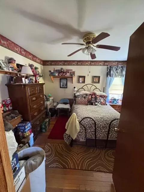 Bedroom - 148 Hamlet St, Fall River, MA 02724 photo 3 of 3