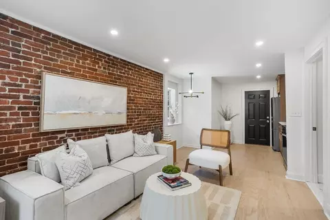 149 Derby St #C, Salem, MA 01970