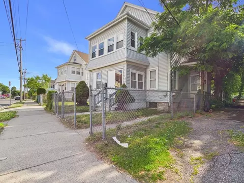 634-636 Dickinson St, Springfield, MA 01108