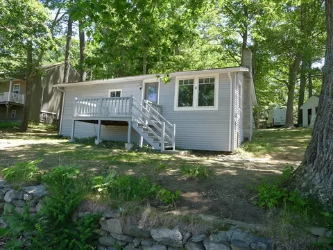 6 Cranberry Meadow Shore Rd, Charlton, MA 01507