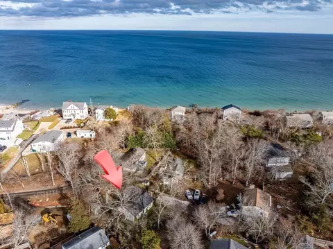 38 Glen Ave, Plymouth, MA 02360