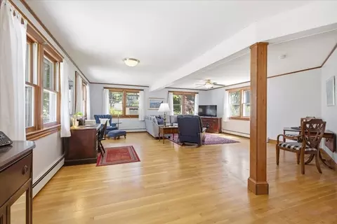 366 Warren St, Needham, MA 02492 photo 4