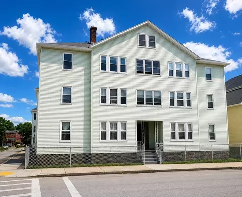 18 Caprera Rd, Worcester, MA 01604