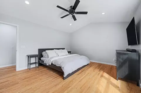 Bedroom - 7 Cadman St, Worcester, MA 01604 photo 3 of 6